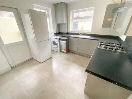 Rosslyn Street, L17 - Photo 2