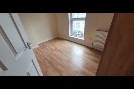 2 Bed Terraced House, Scorton Street, L6 - Photo 4