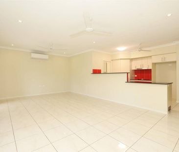 Large Airconditoned Family Entertainer - Huge Patio - Double Gate S... - Photo 1