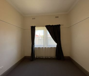 RENOVATED THREE BEDROOM HOME ! - Photo 3