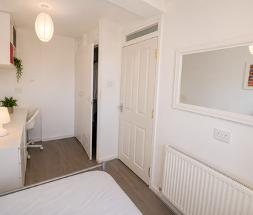 Wager Street – Room 1 - Photo 4