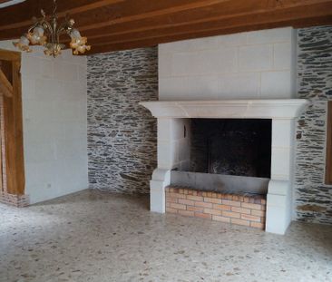 Location Maison 5 pièces 109m² JUIGNE SUR LOIRE 49610 - Photo 3