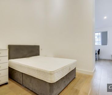 Sail Loft Court, London - Photo 3