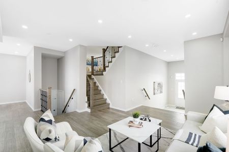 For Lease - 42 Pollard Street, Brantford, Ontario - Photo 4