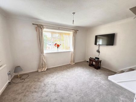 2 bedroom semi-detached house to rent - Photo 3