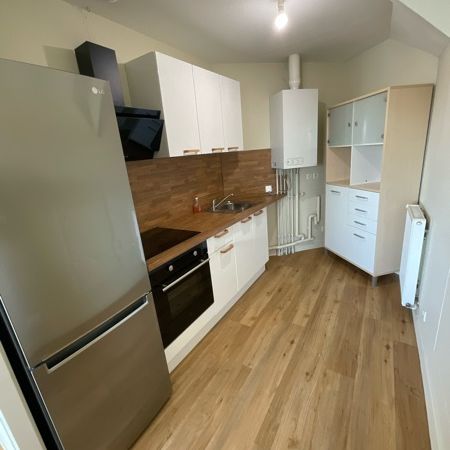 Location Appartement 1 pièce 42m² BOURGES 18000 - Photo 3