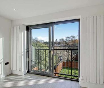 Holders Hill Road, London, NW7 - Photo 5