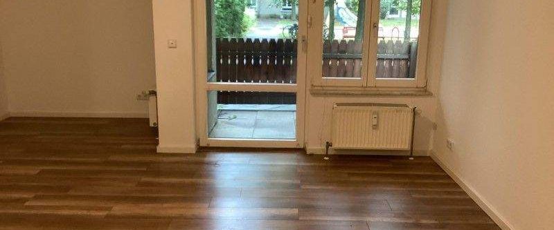 Barrierearme 2 Zimmer mit kleiner Terrasse ab sofort zu vermieten! - Photo 1