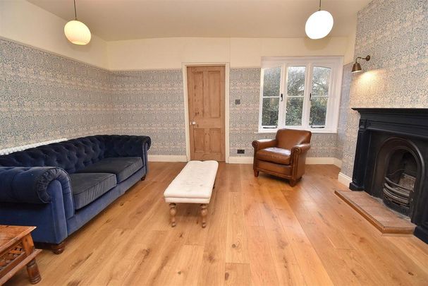 4 bedroom detached house to rent - Photo 1