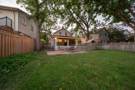 For Lease - 2174 New Street, Burlington, Ontario - Photo 2