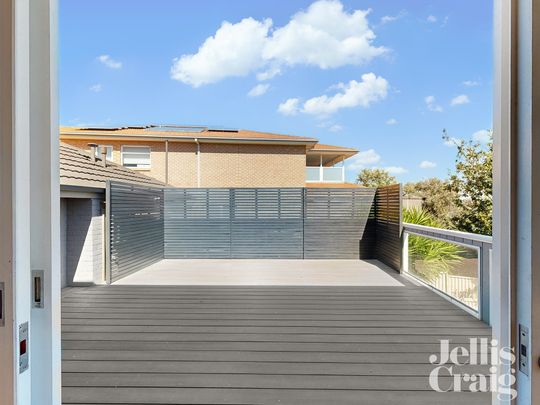 49 Josephine Street, Oak Park - Photo 1