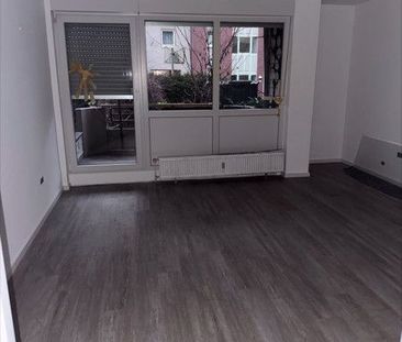 Schnell zugreifen! Sanierte 3-Zimmer-Wohnung mit Balkon - Photo 2