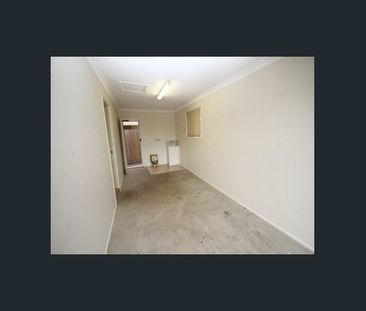 3 Bedroom Home in Sunnybank Hills - Photo 4