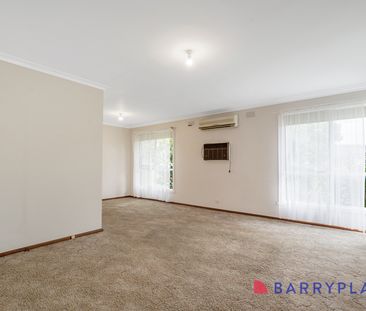 Spacious Family Home with Garden Maintenance Included! - Photo 3