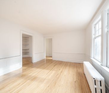 For Lease - 4 Kingston Road Unit# 42, Toronto, Ontario - Photo 1