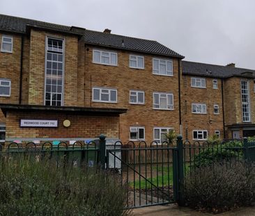 3 bed flat to rent in Redwood Court, Colchester - Photo 3