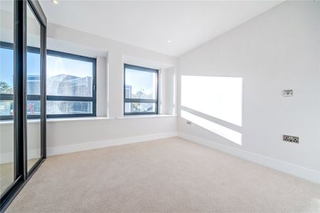 Cockfosters Road, EN4, London - Photo 3