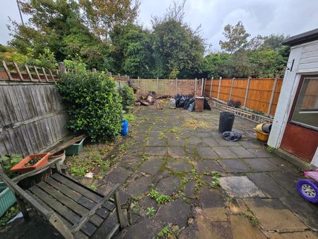 Canberra Road, Walsall,WS5 3NH - Photo 5