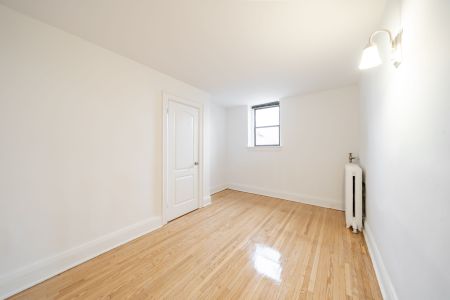 For Lease - 2 Kingston Road Unit# 9, Toronto, Ontario - Photo 4