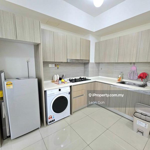 Gravit8, Klang, Kota Bayuemas, Klang - Foto 1