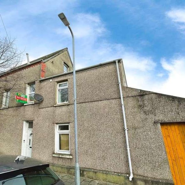 Court Road, Grangetown, Cardiff, CF11 - Photo 1