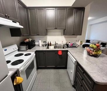 For Lease - 221 Vivant Street, Newmarket, Ontario - Photo 3