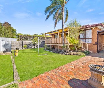 Spacious Family Home in Prime Convenient Location! - Photo 5