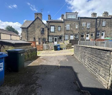 2 bedroom terraced house to rent - Photo 2