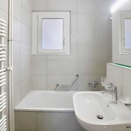 Magnifique appartement de 3.5 pièces rénové à Chernex ! - Photo 4