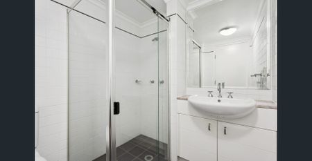 Executive apartment with terrace & Double LUG - Photo 5