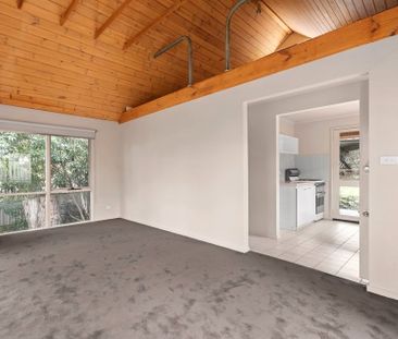 9 Pleasant Rise, Croydon South - Photo 1