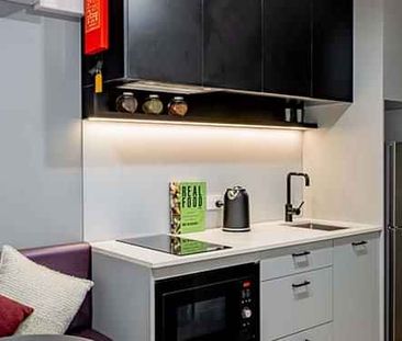 Cosy 2 Bed Apartment - Photo 5