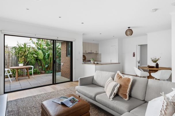 3/10 Wellington Street, Montmorency - Photo 1