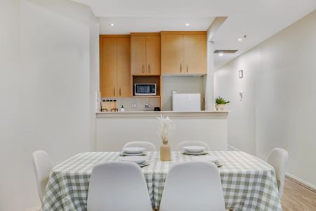 2 bed 2 bath-120 - Photo 2