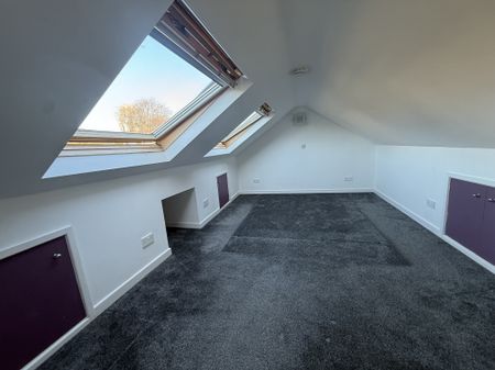 Scale Hill, Huddersfield - Photo 4