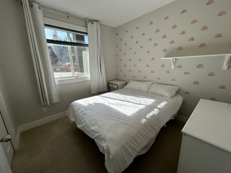 Furnished 4 bed/2 bath home in Rose Valley w/ Optional In-Law Suite - Photo 5