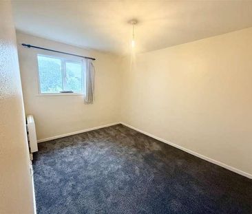 St. Cecilia Close, Kidderminster, DY10 - Photo 5