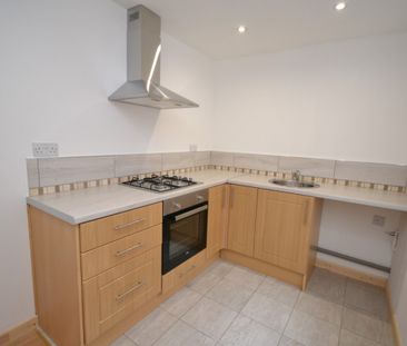 2 bed Mid Terraced House for Rent - Photo 6