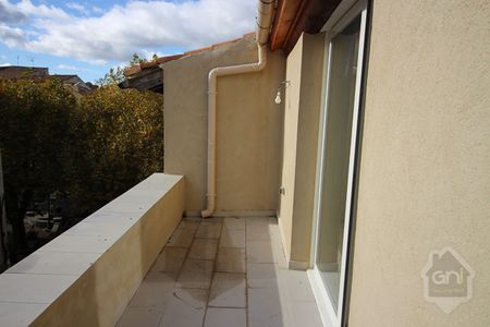 Location Appartement 2 pièces 42m² - Photo 2