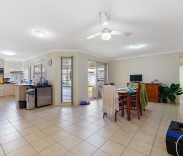 Spacious Family Home in Quiet, Family-Friendly Location - Photo 2