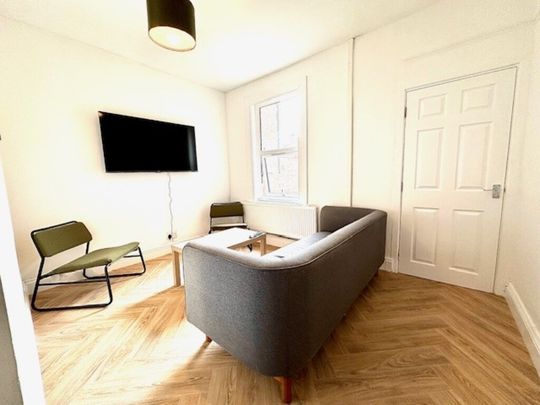 5 Bed Student Accommodation - Photo 1
