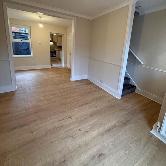 23 Parkgate Parade, Sydenham, Belfast, BT4 1ET - Photo 1