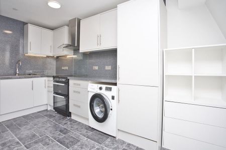 2 bedroom flat to rent - Photo 4