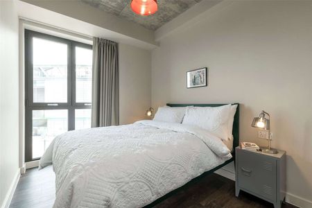 Up to 16% off! Beautiful new build located in Wembley Park. - Photo 5