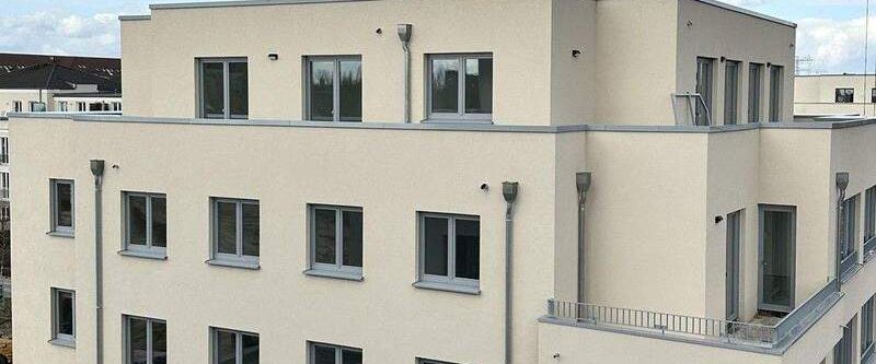 Exklusive, neuwertige 3-Zimmer-Wohnung mit Balkon, Blick ins Grüne in Berlin-Karlshorst - Photo 1