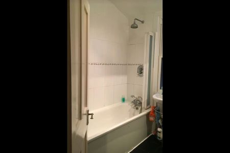 Room in a Shared House, Jutland Road, SE6 - Photo 4