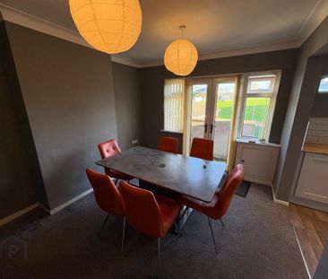 27 Thornleigh Gardens, Bangor, BT20 4NW - Photo 3