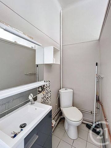 Location Appartement 1 pièce 14m² CLERMONT FERRAND 63000 - Photo 2