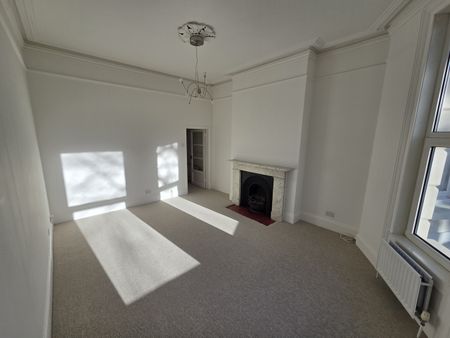 1 Bed Flat, Albert Road, BN1 - Photo 4