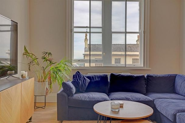 3 bedroom apartment to rent - Photo 1